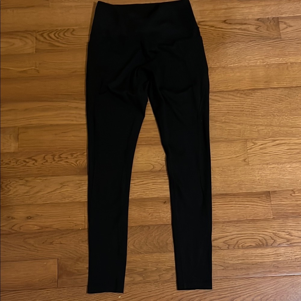 Danskin High-Waisted Leggings Size Small